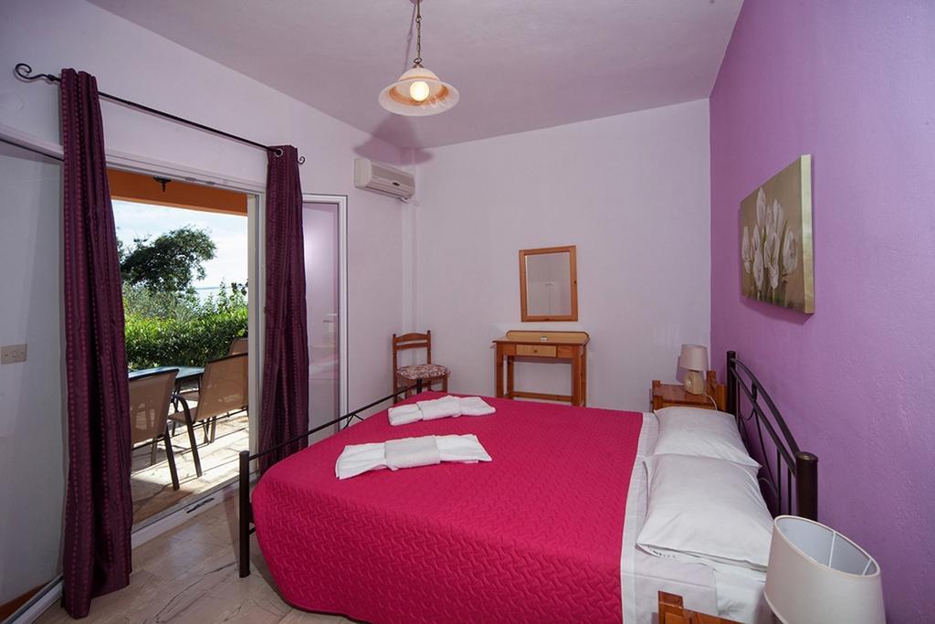 Joanna Sea View Apartments Барбати Номер фото